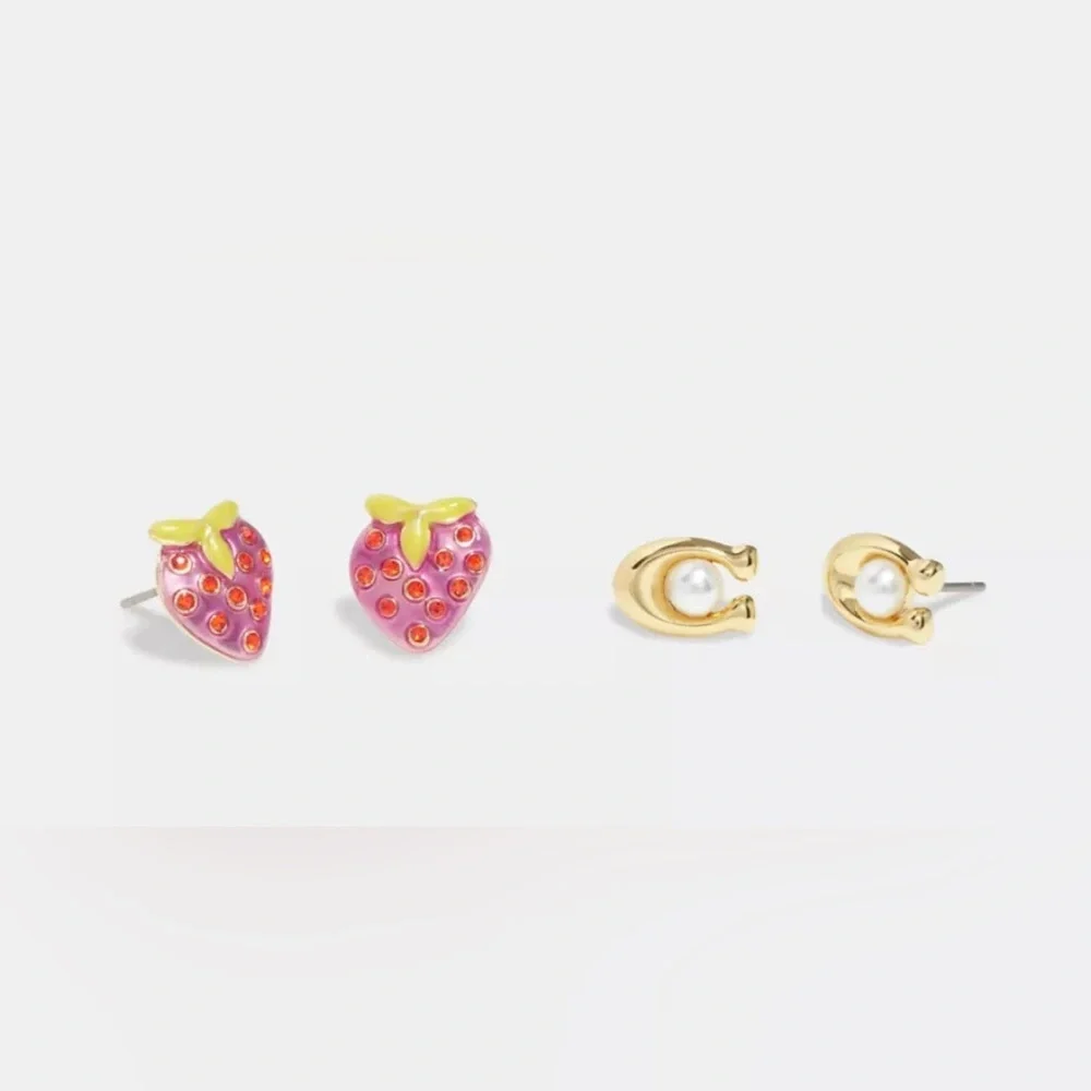 Coach‎ Strawberry Signature pearl Stud Earrings Set brand new - Picture 2 of 5